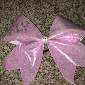 Pink “I fly” cheer bow